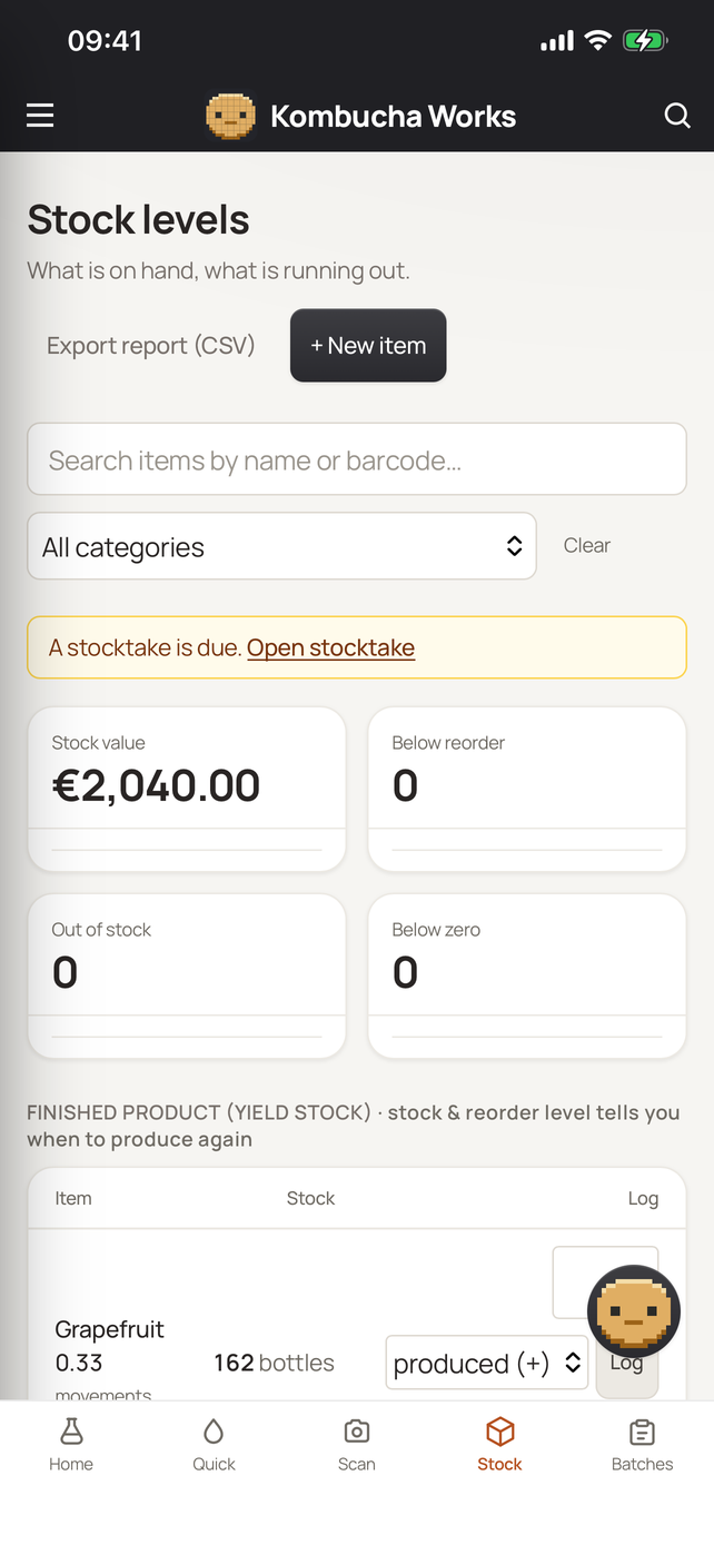 Stock levels in the BrauMo app on an iPhone, with search by name or barcode and a stocktake reminder.